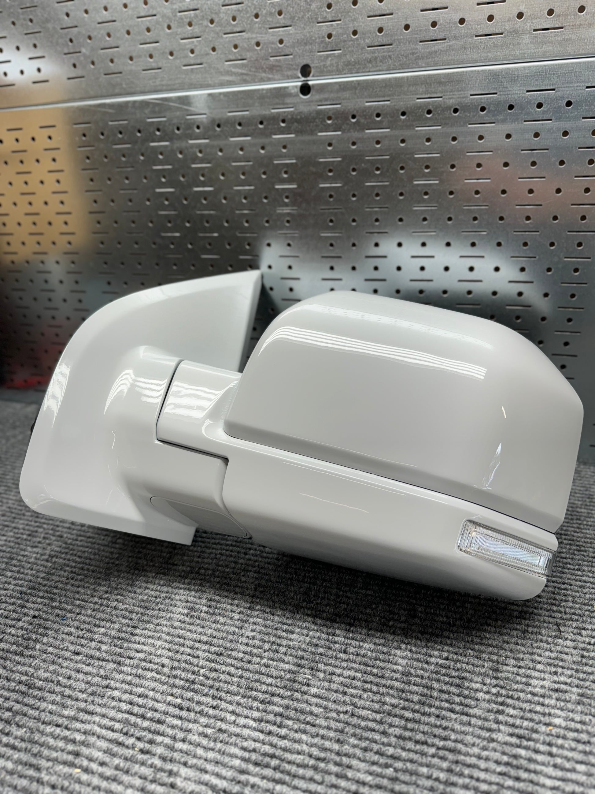 Color matched mirrors