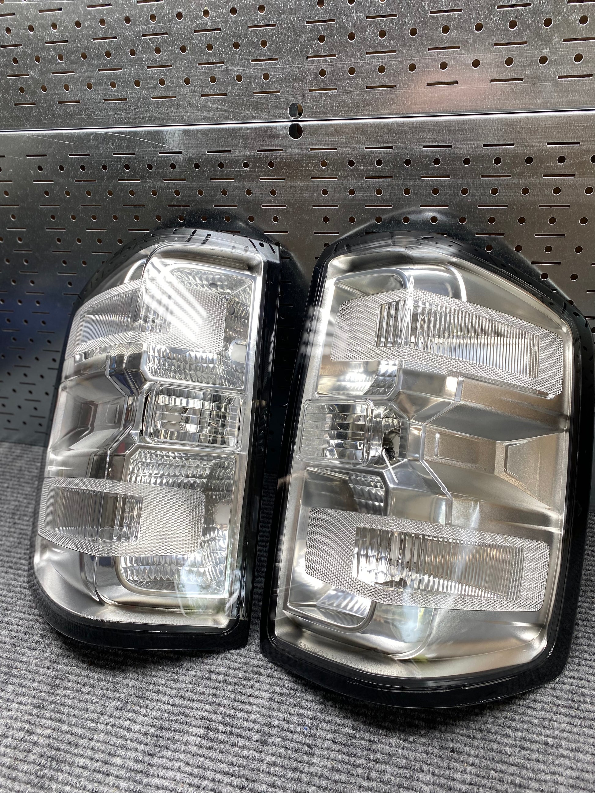 2014-2018 clear Silverado tail lights